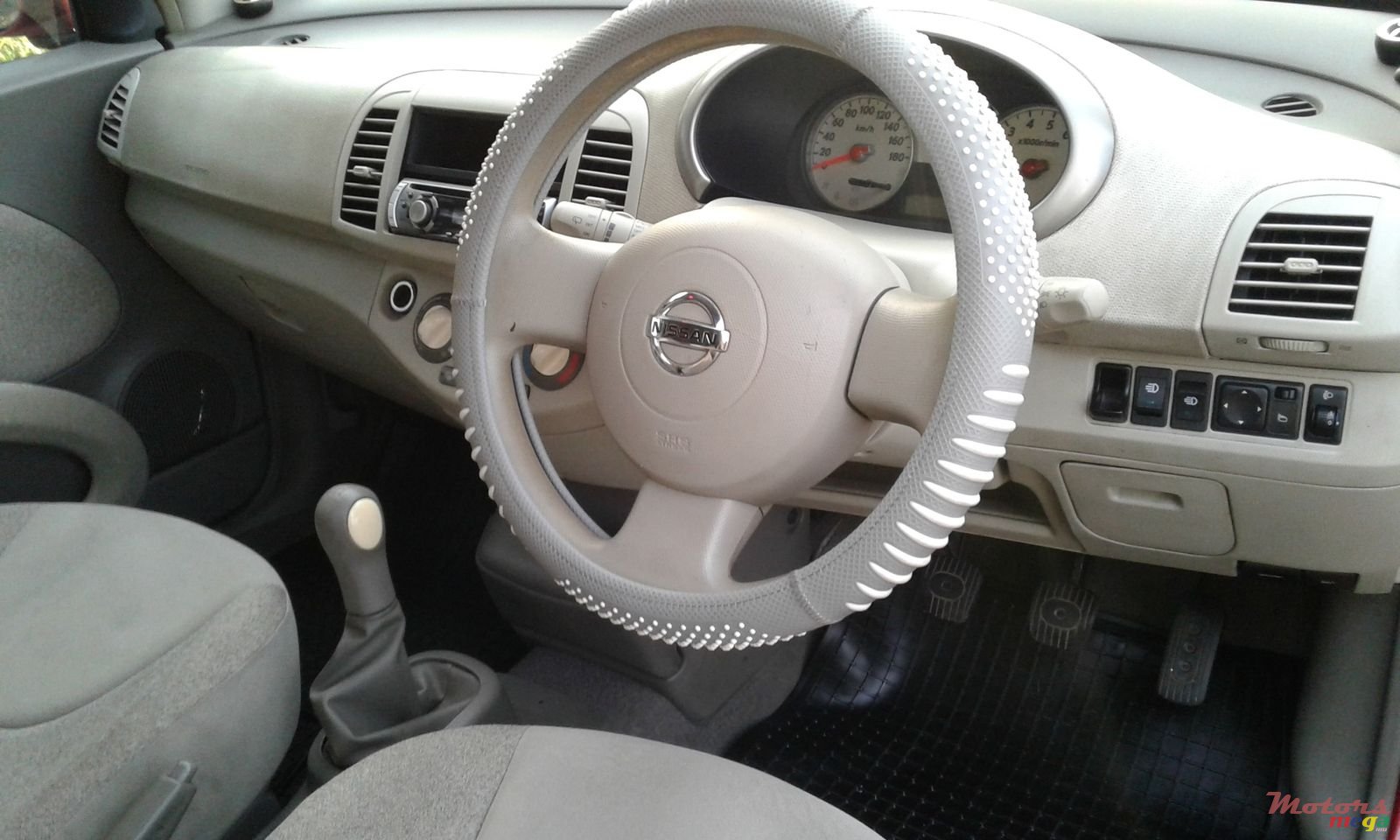 2007' Nissan March AK12 photo #5