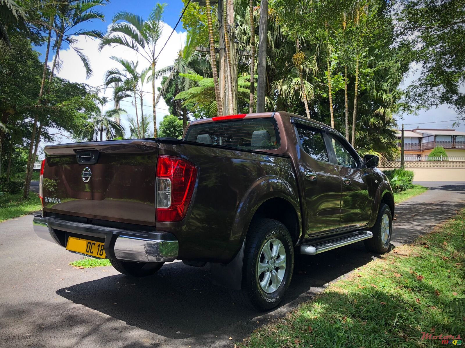 2018' Nissan Navara 2x4 photo #4