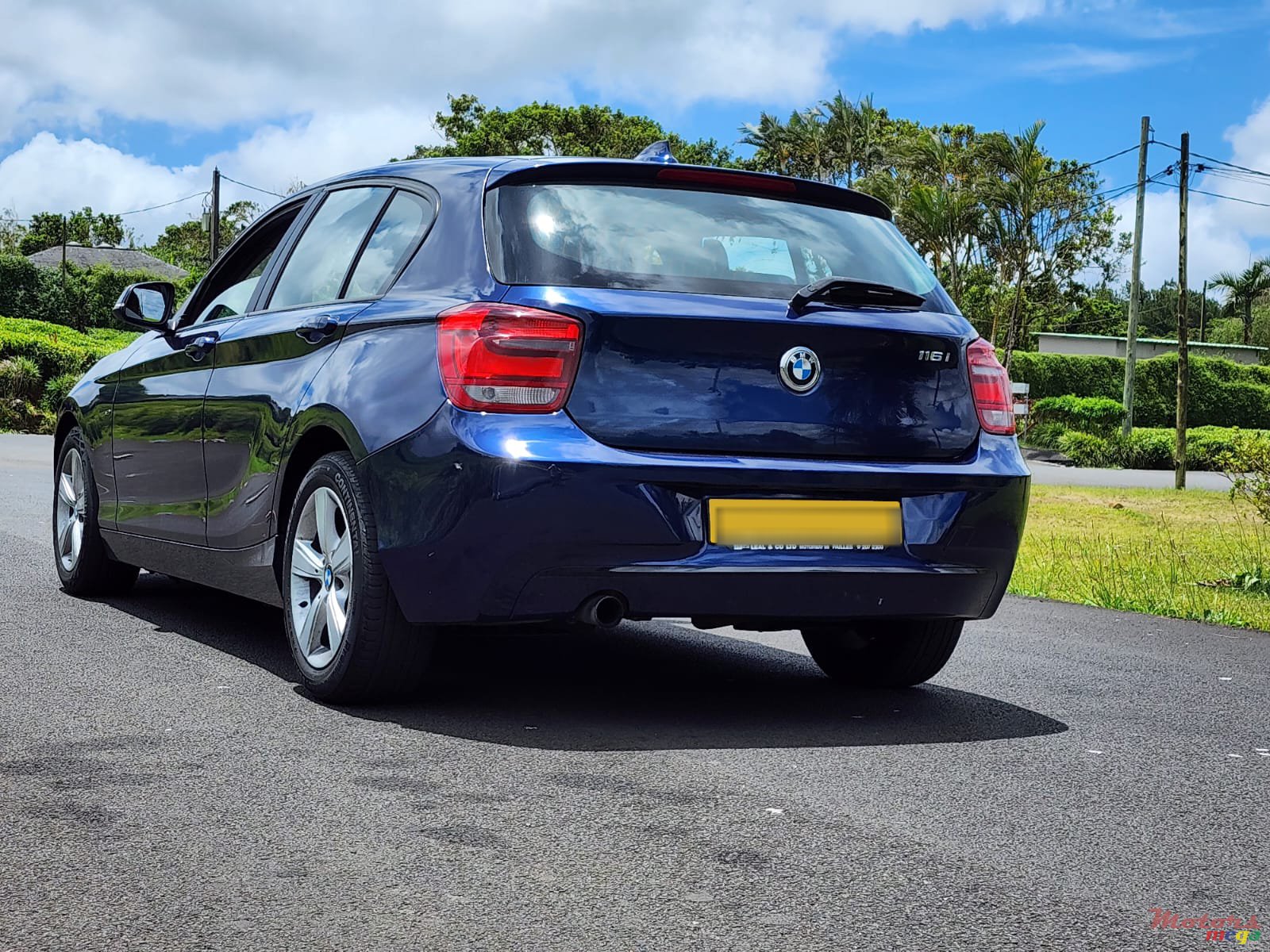 2012' BMW 1 Series photo #2