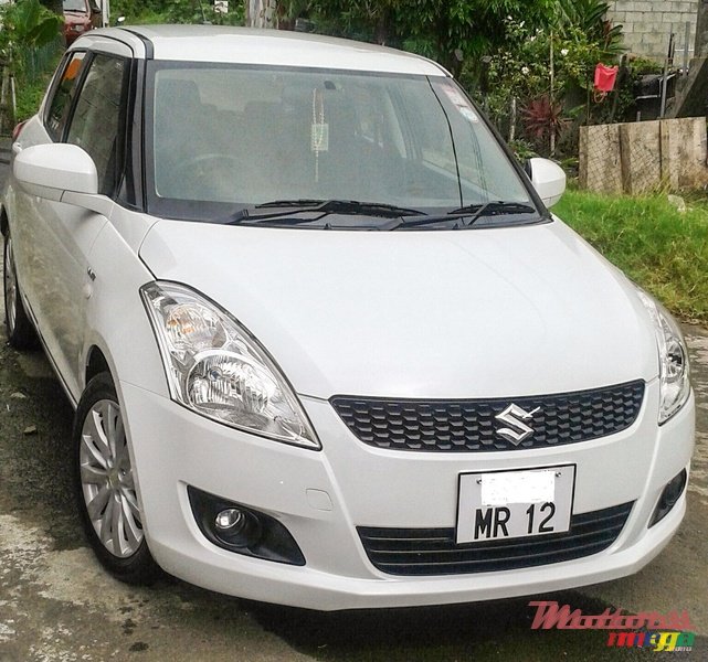 2012' Suzuki Swift photo #1