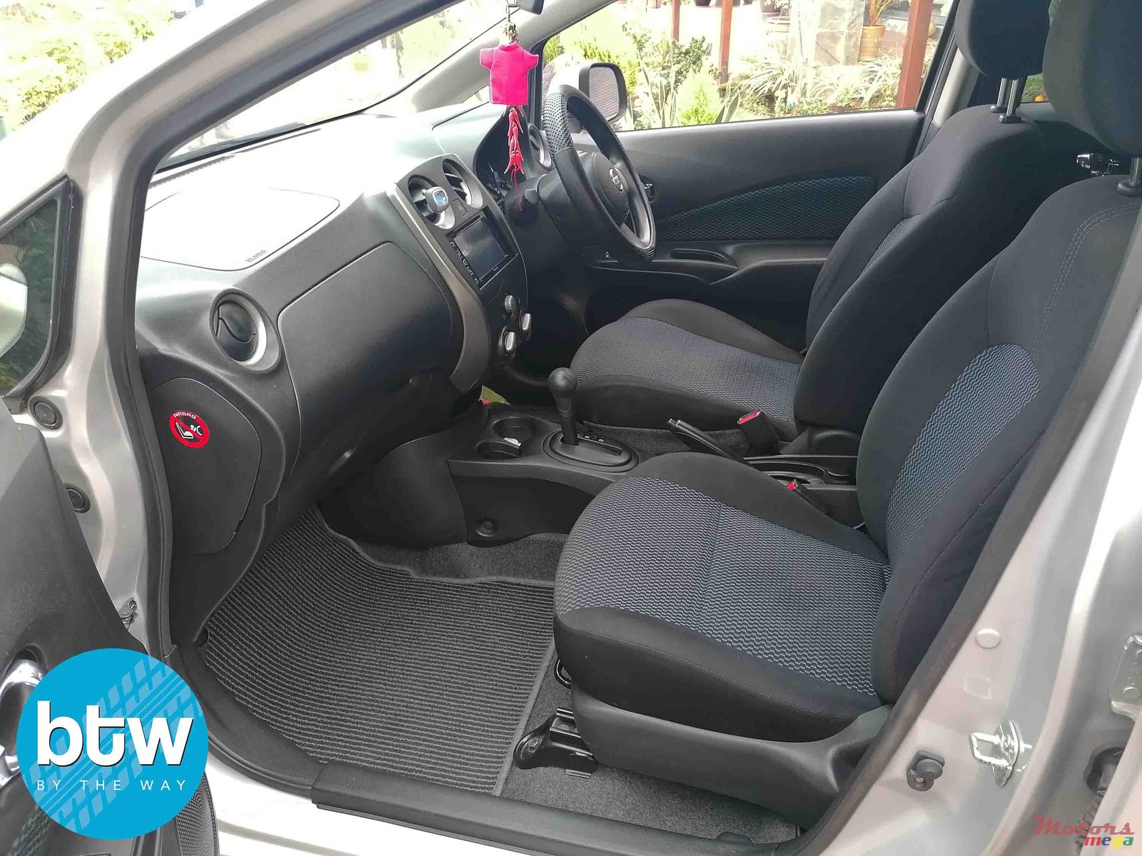 2013' Nissan Note photo #4