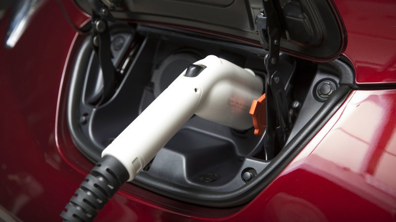 2016 Nissan Leaf Charging