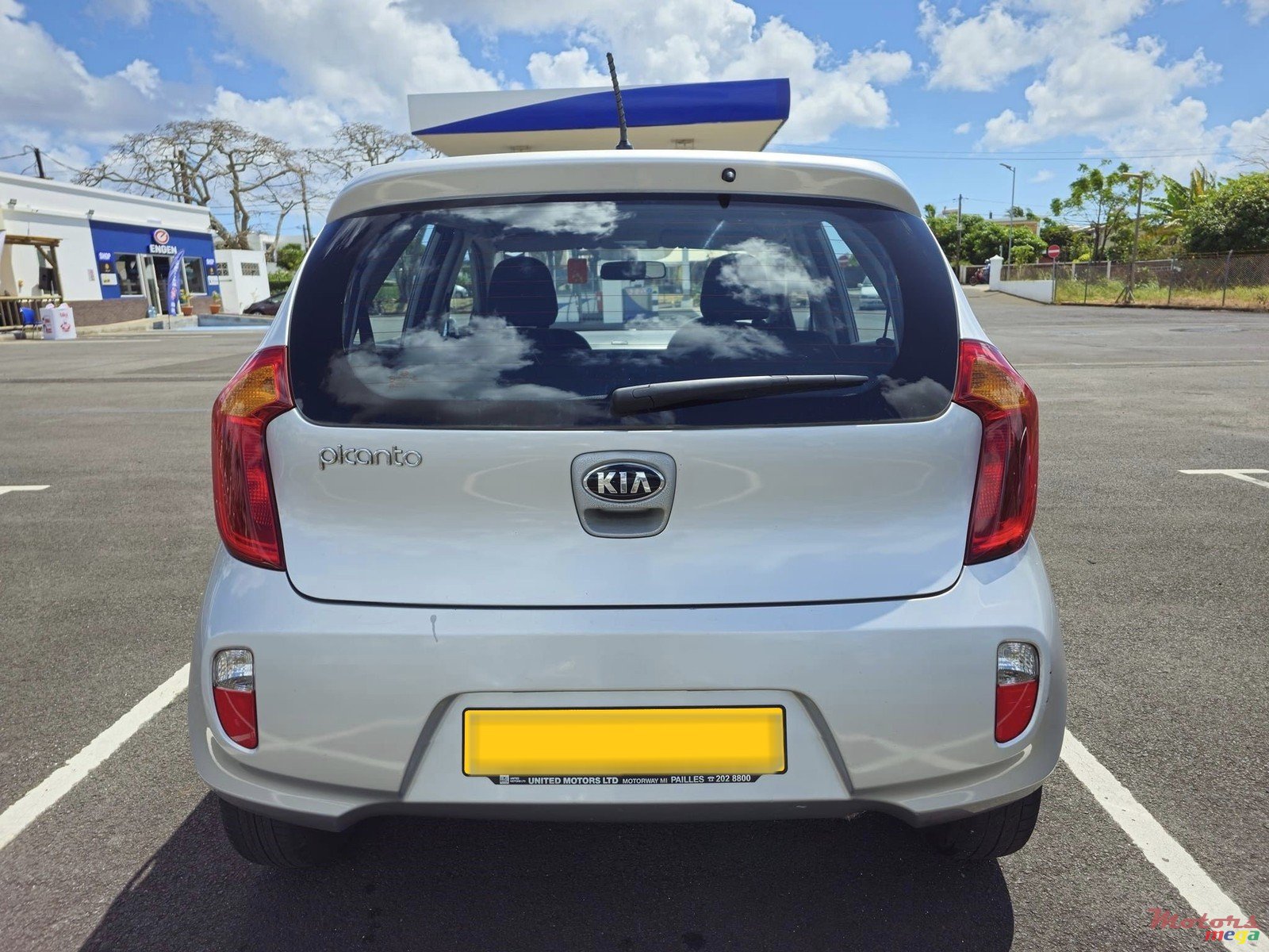 2013' Kia Picanto photo #3