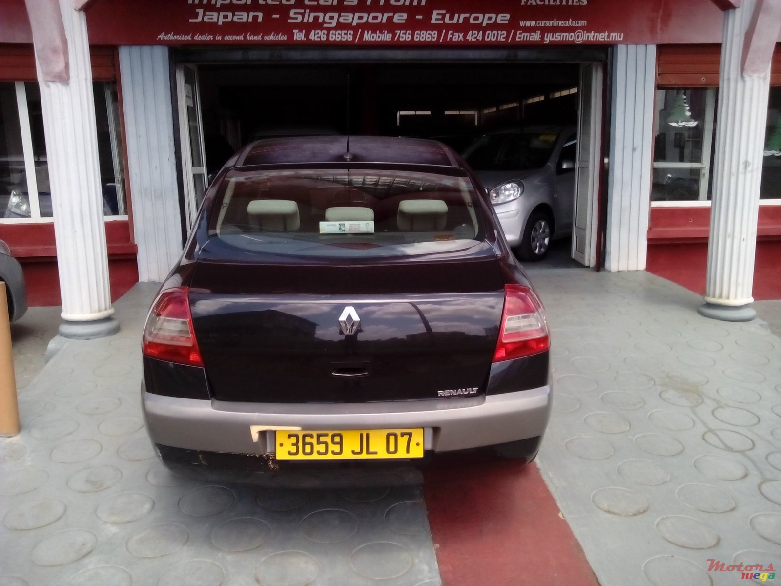 2007' Renault Megane photo #2