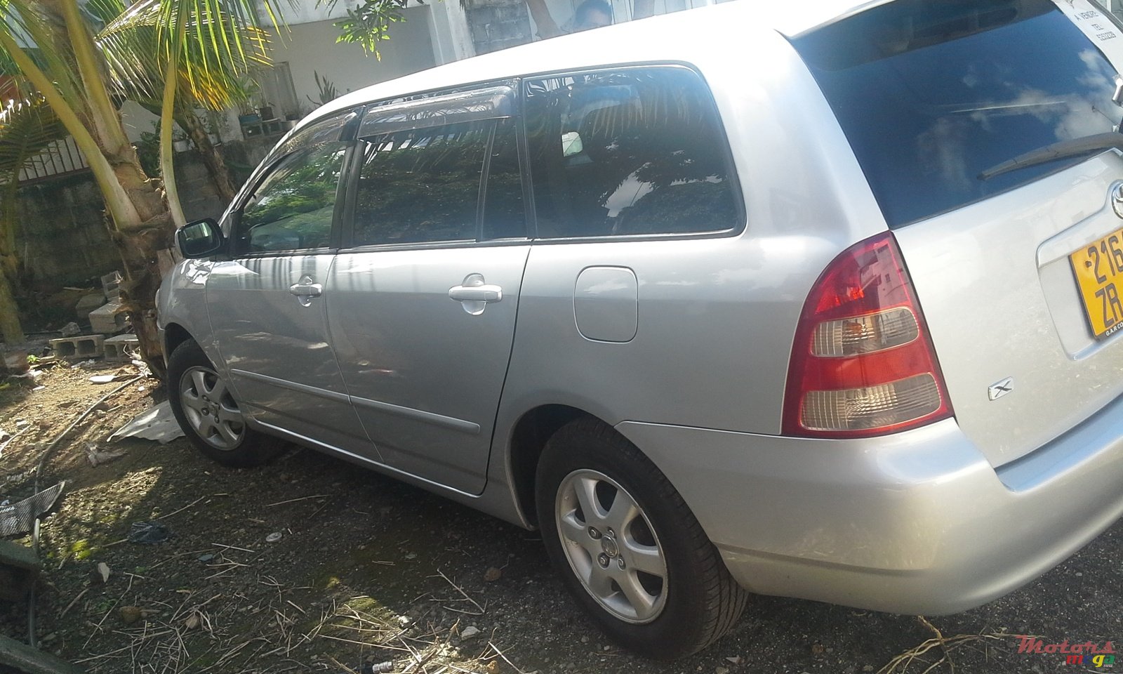 2002' Toyota Corolla FIELDER photo #1