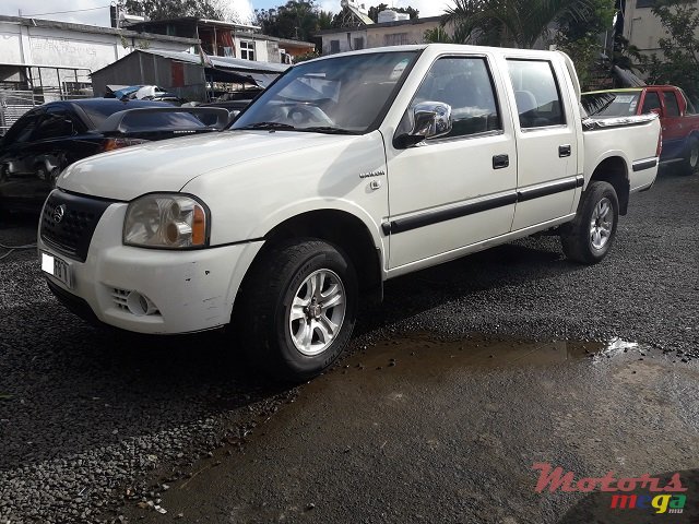 2010' GWM Double Cab Lux photo #3