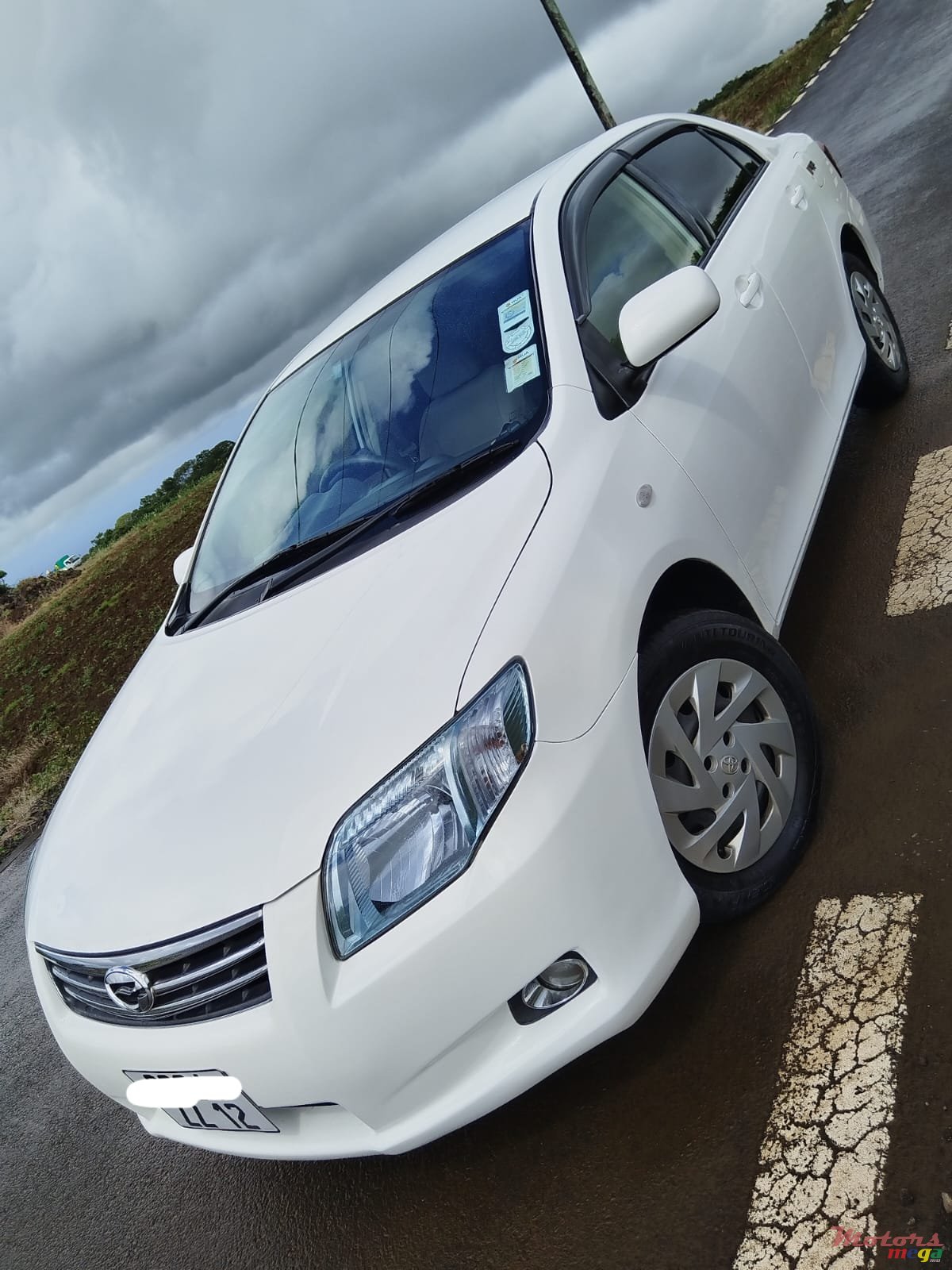 2012' Toyota Axio photo #2