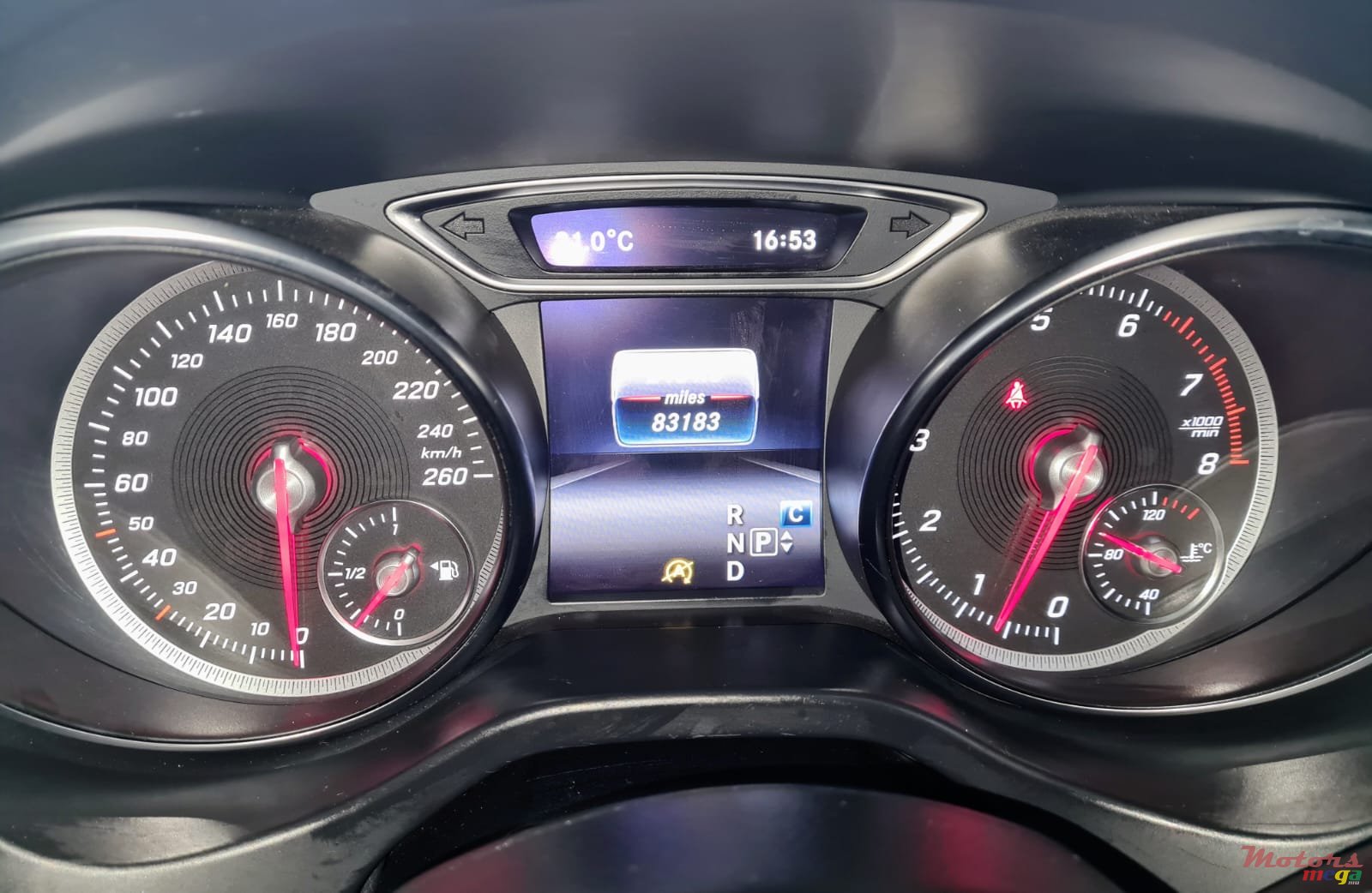 2018' Mercedes-Benz GLA-Class photo #5