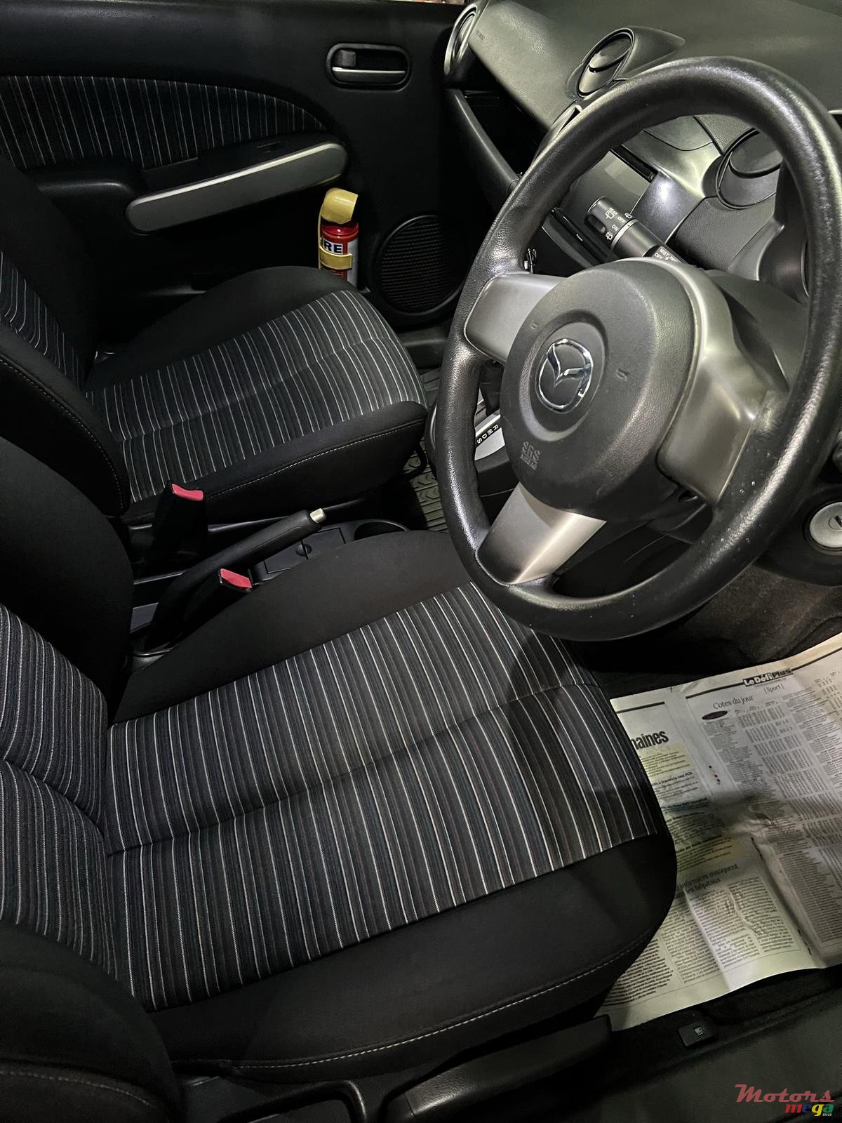 2011' Mazda Demio photo #7