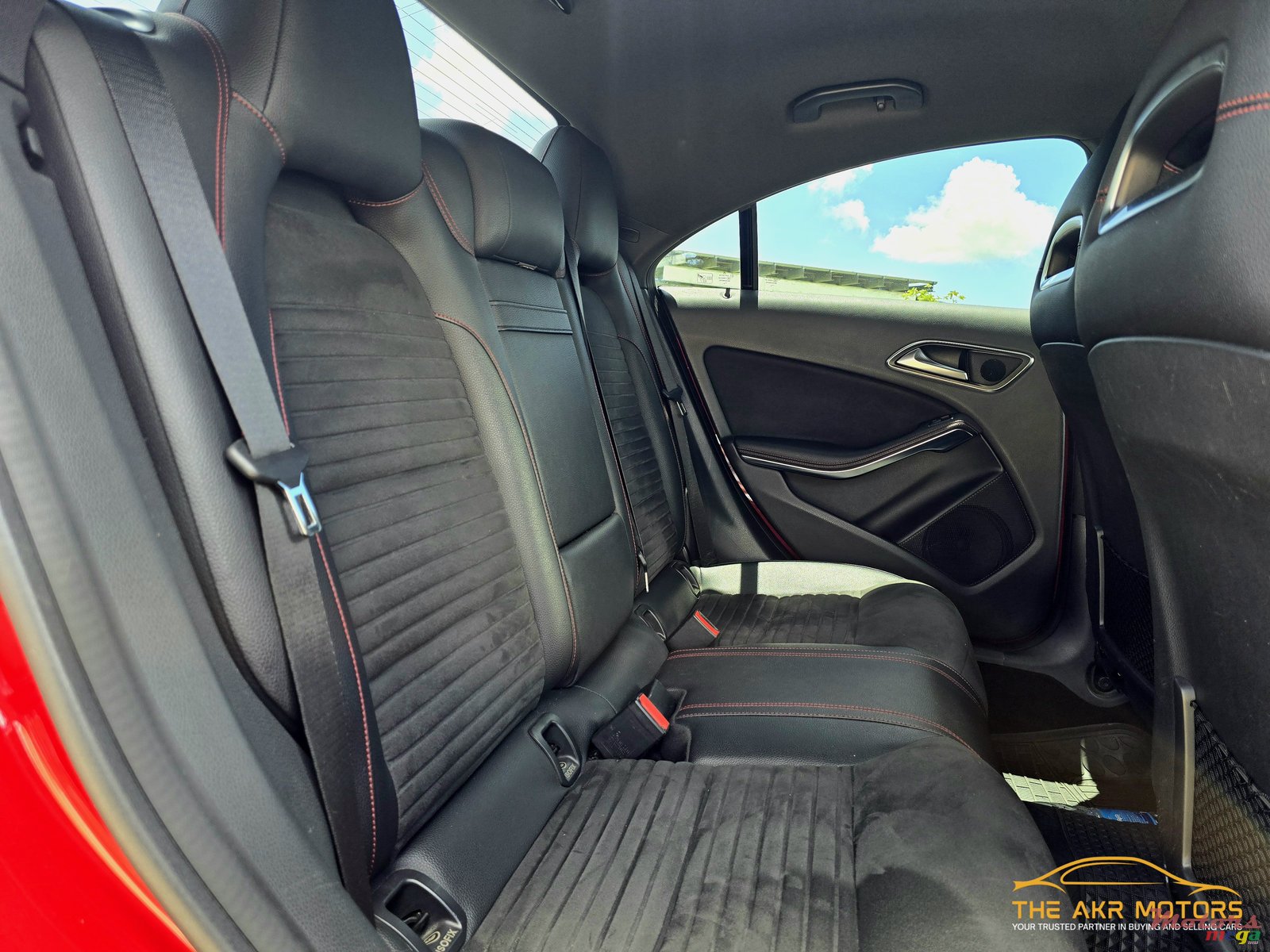 2017' Mercedes-Benz CLA 180 AMG photo #7