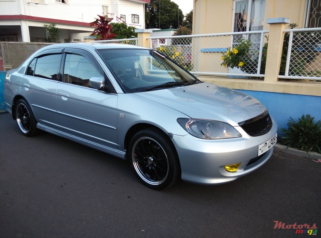 2005' Honda Civic photo #1