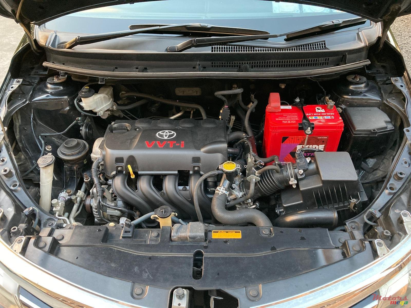 2014' Toyota Yaris photo #4