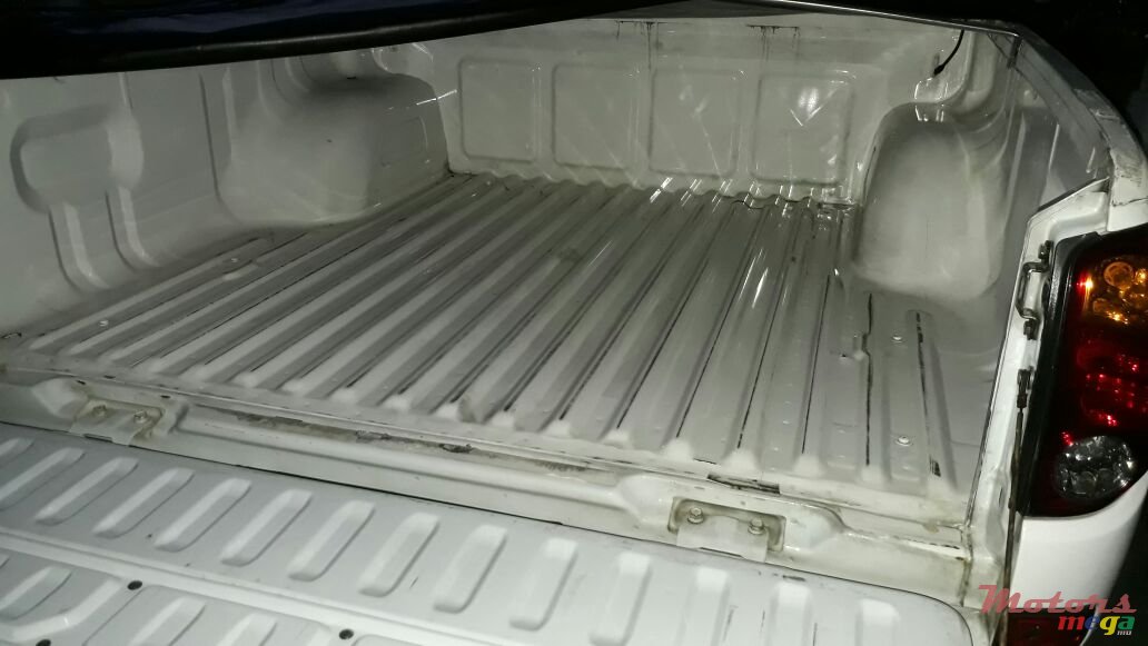 2010' Mitsubishi L 200 Sportero photo #5