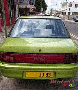 1993' Mazda 323 photo #2