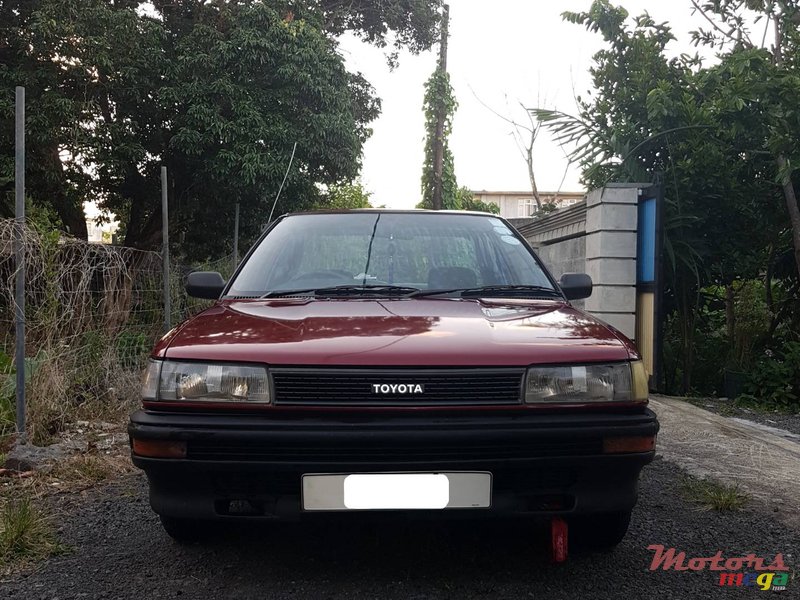 1990' Toyota Corolla photo #3