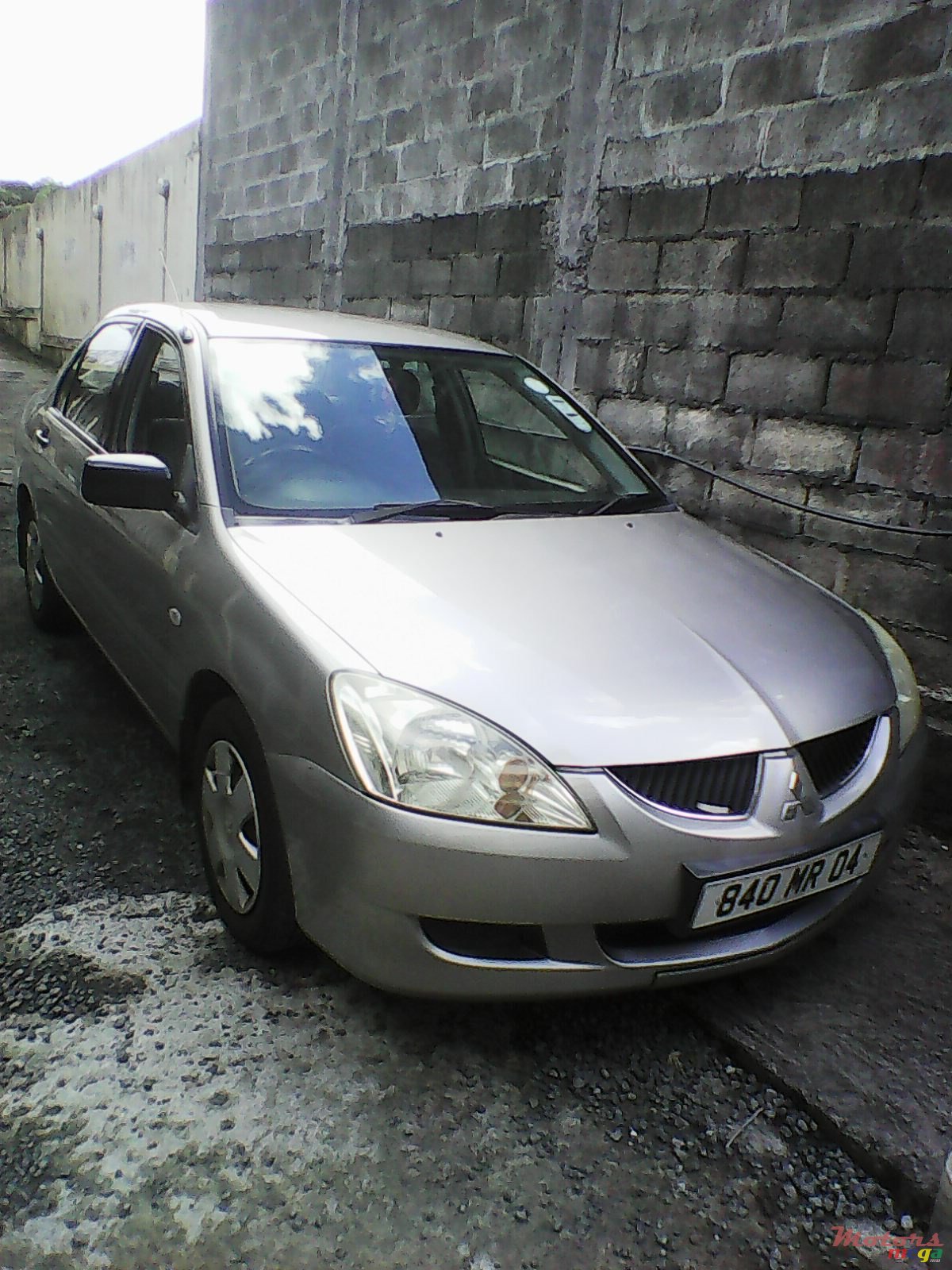 2004' Mitsubishi Lancer photo #1