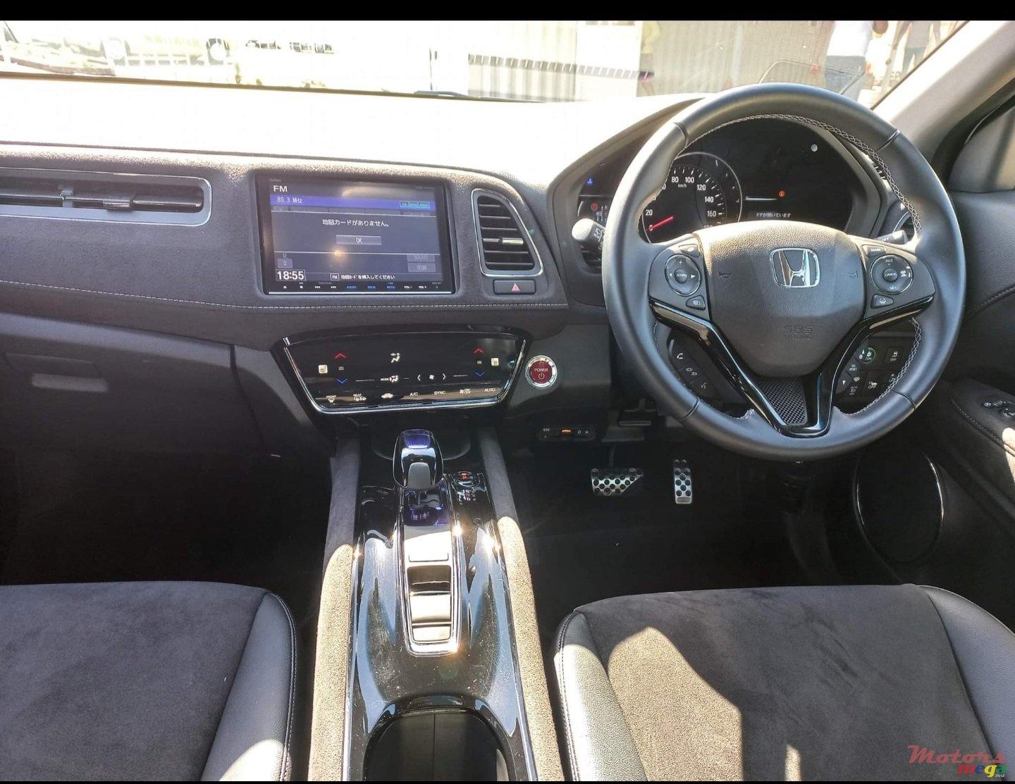 2018' Honda HR-V Model RS photo #1