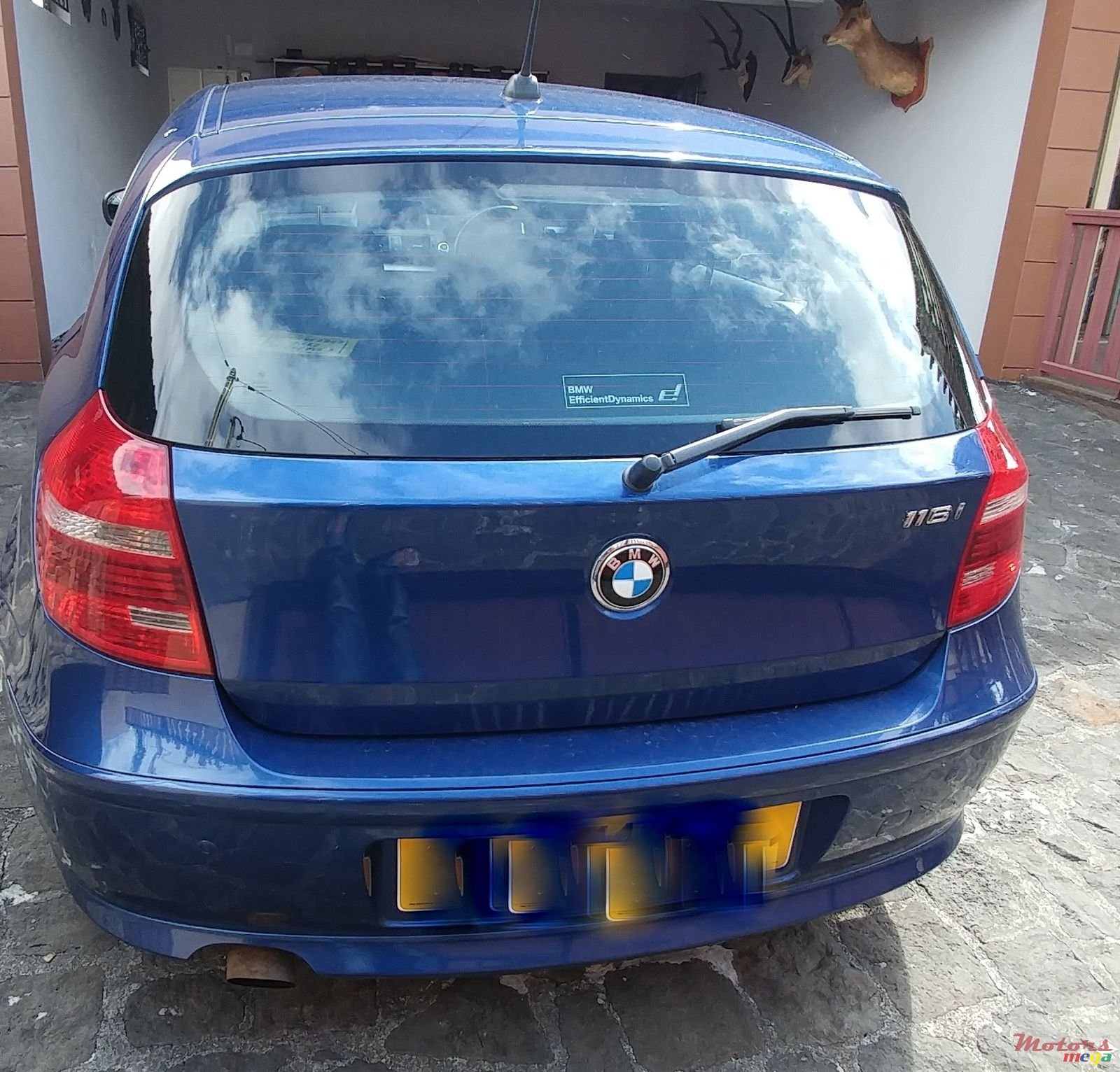 2010' BMW 1 Series photo #3