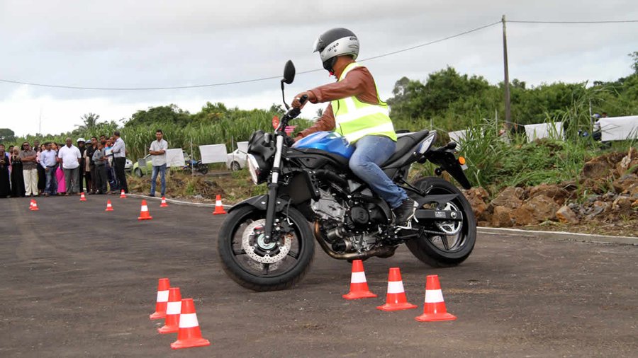Sécurité routière : un nouveau projet de moto-école pourrait être réintroduit