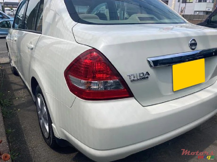 2008' Nissan Tiida photo #5