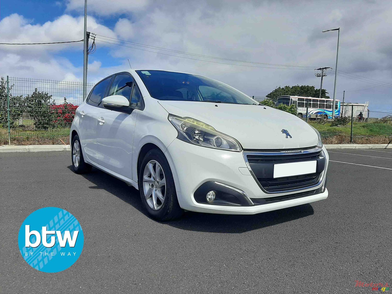 2016' Peugeot 208 photo #1