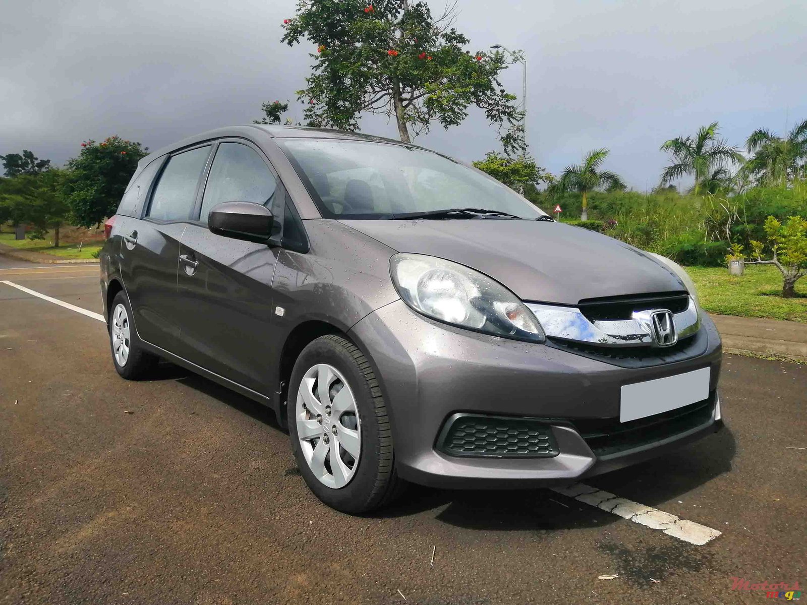 2016' Honda Mobilio photo #1