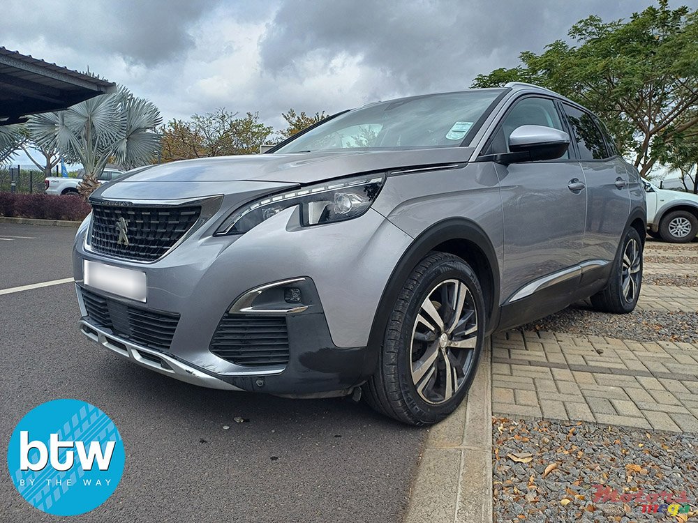 2018' Peugeot 3008 Allure photo #2