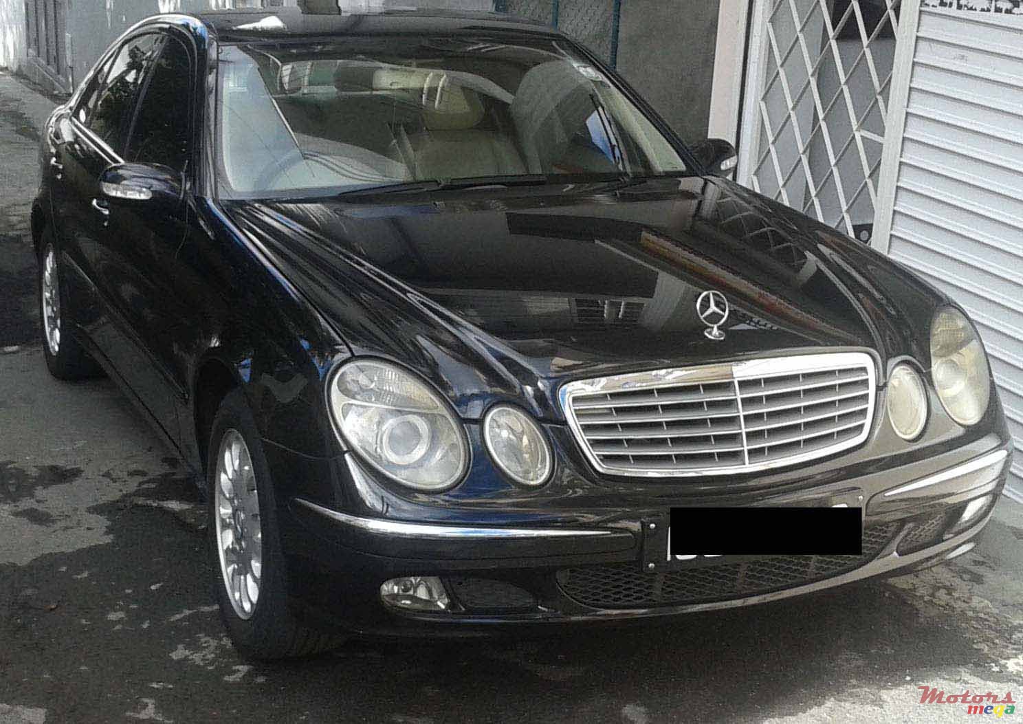 2003' Mercedes-Benz E-Class photo #1