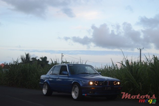 1989' BMW 318 photo #2