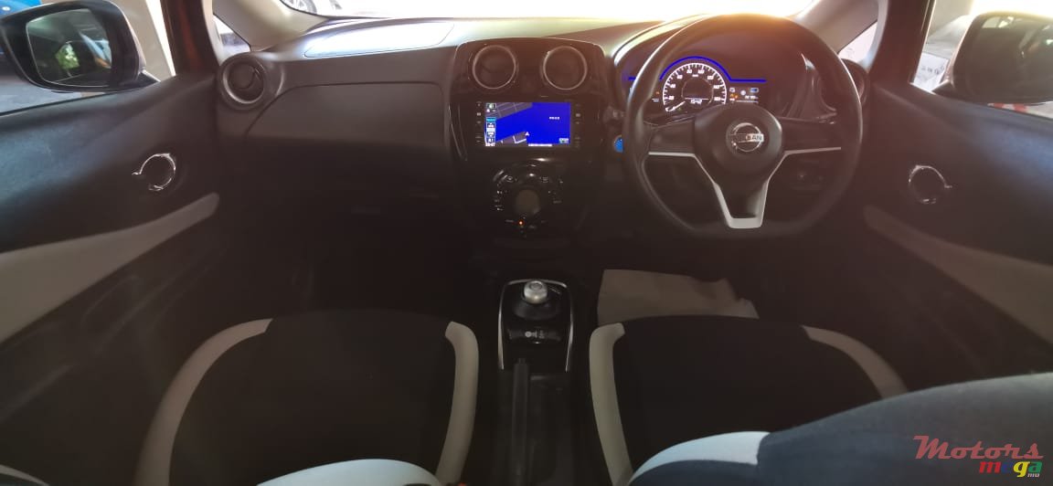 2018' Nissan Note E-power photo #4
