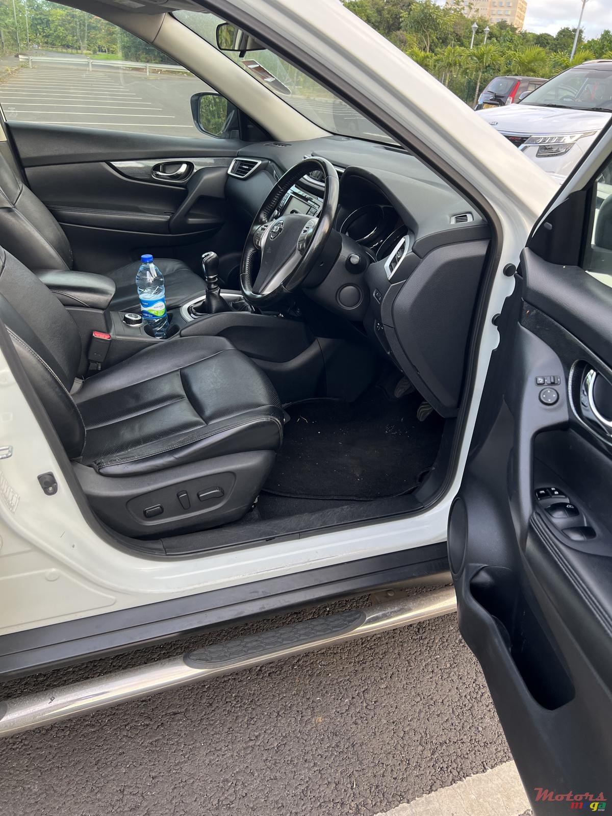 2015' Nissan X-Trail photo #3