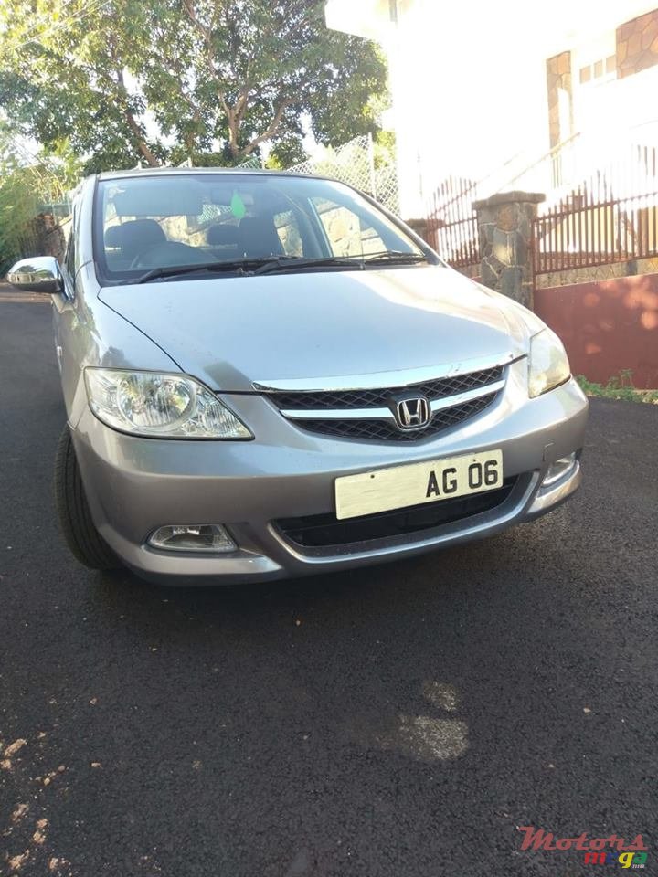 2006' Honda City photo #1