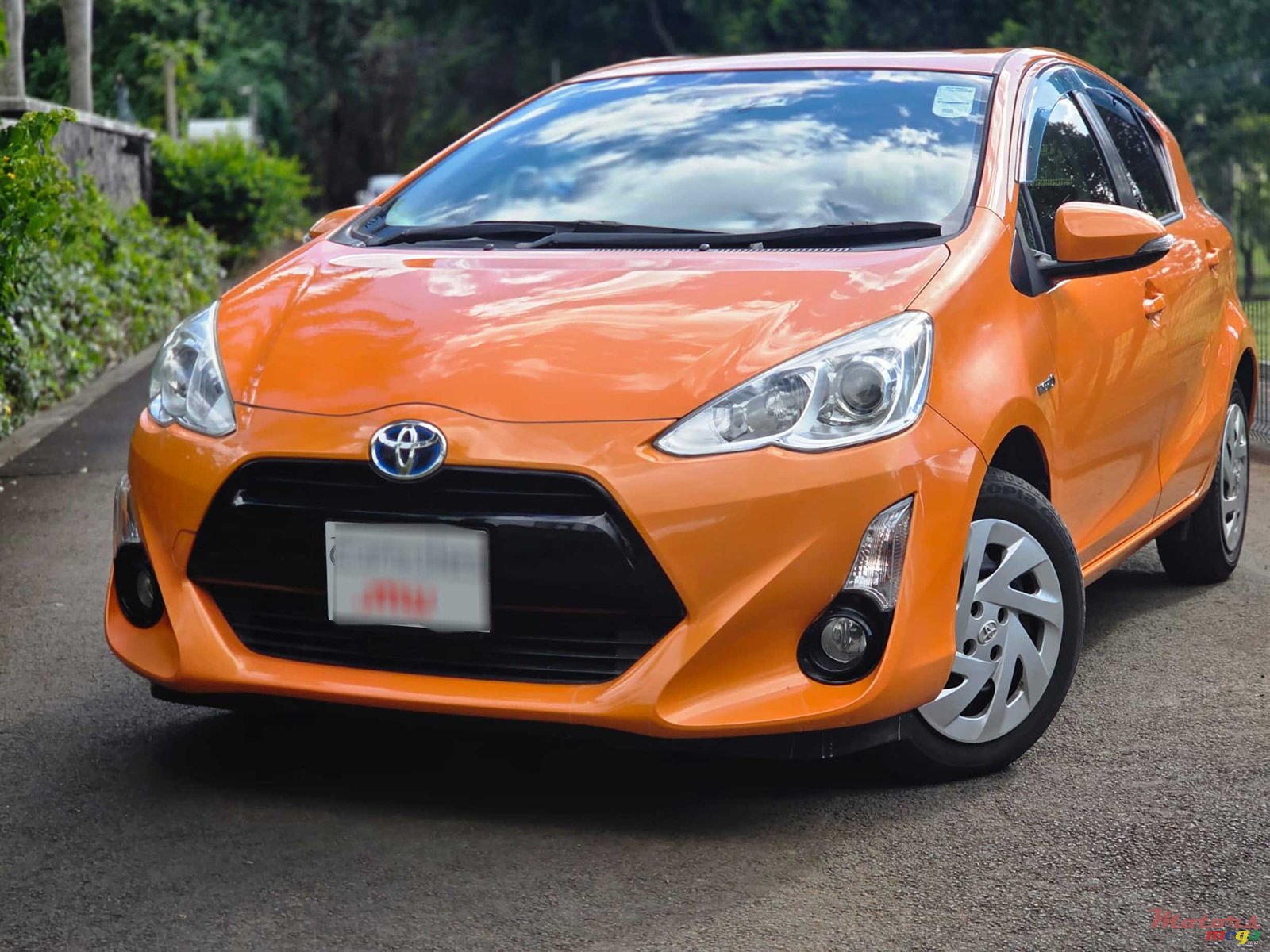 2017' Toyota Aqua S 1.5 Hybrid photo #1