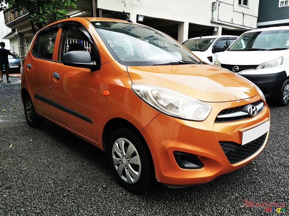 2015' Hyundai i10 photo #2