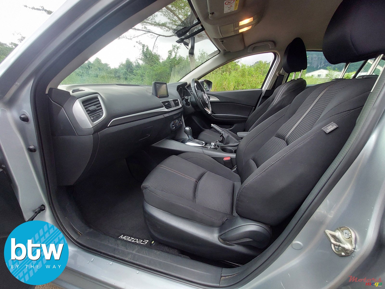 2017' Mazda 3 photo #4