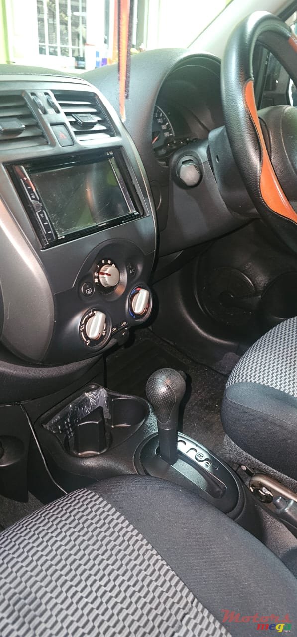 2015' Nissan March photo #6