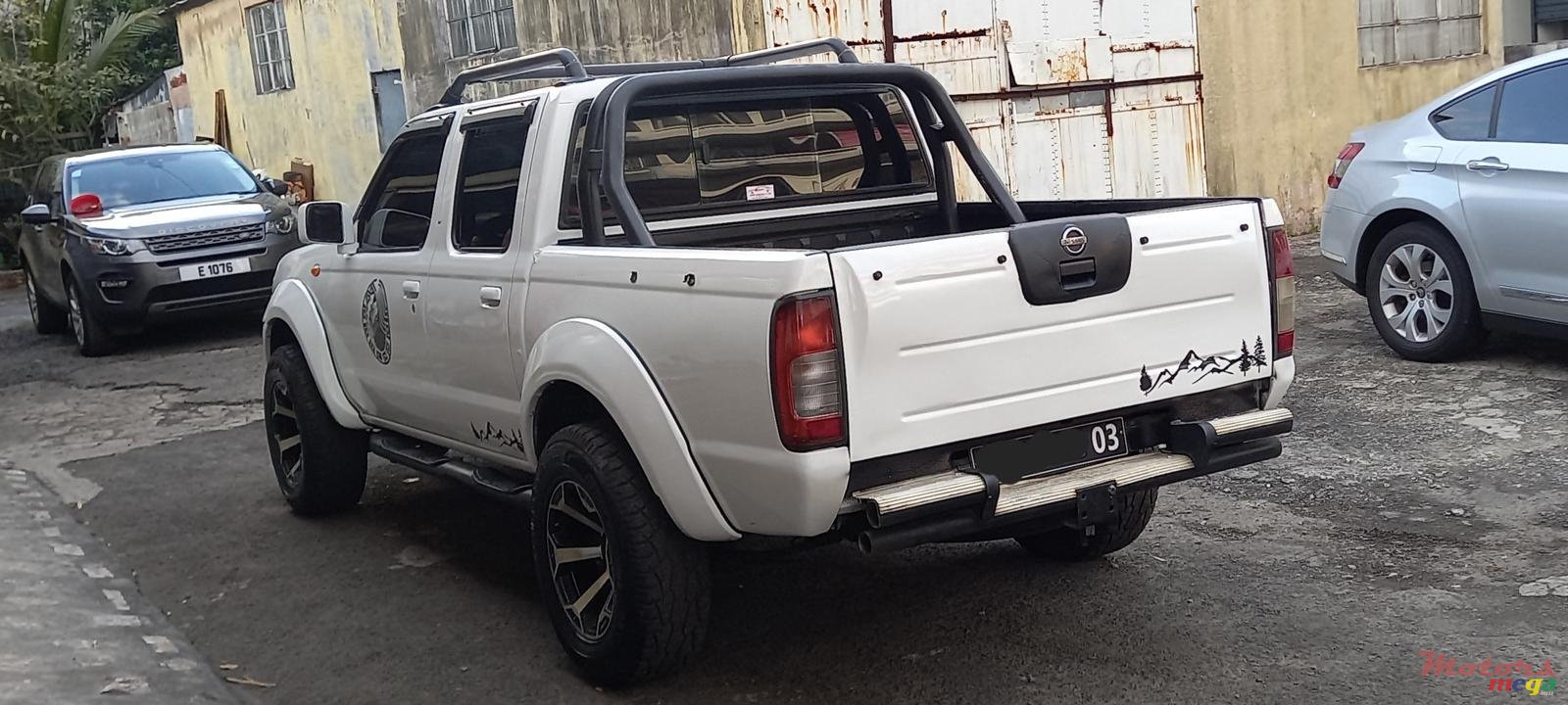 2003' Nissan Hardbody photo #3