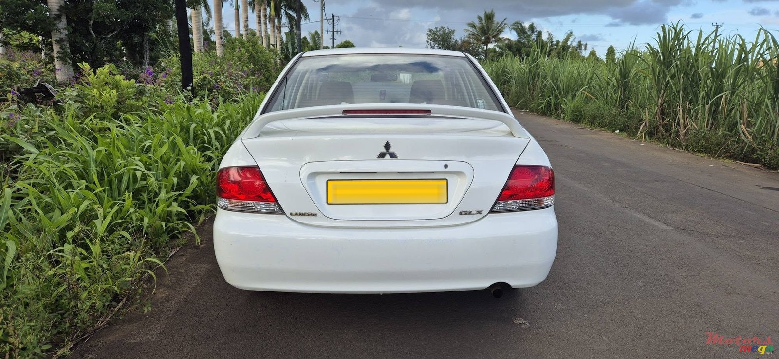 2011' Mitsubishi Lancer GLX photo #4