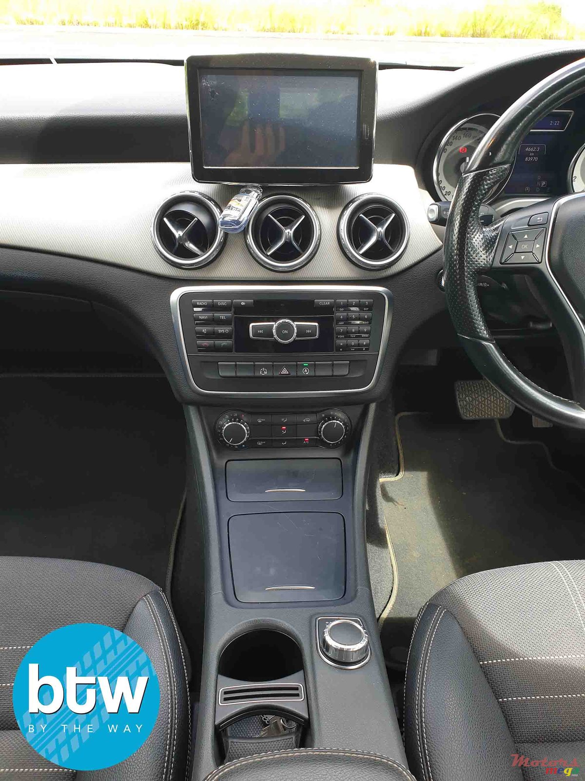 2015' Mercedes-Benz CLA 200 photo #7