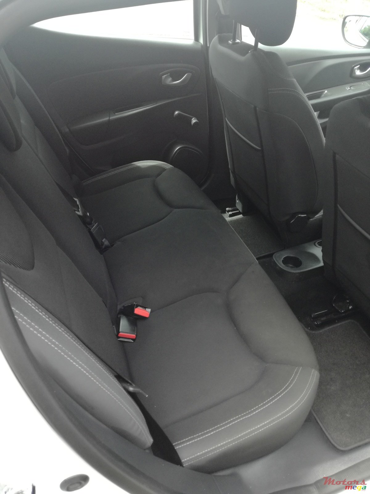 2019' Renault Clio 1.2 turbo essence auto photo #6