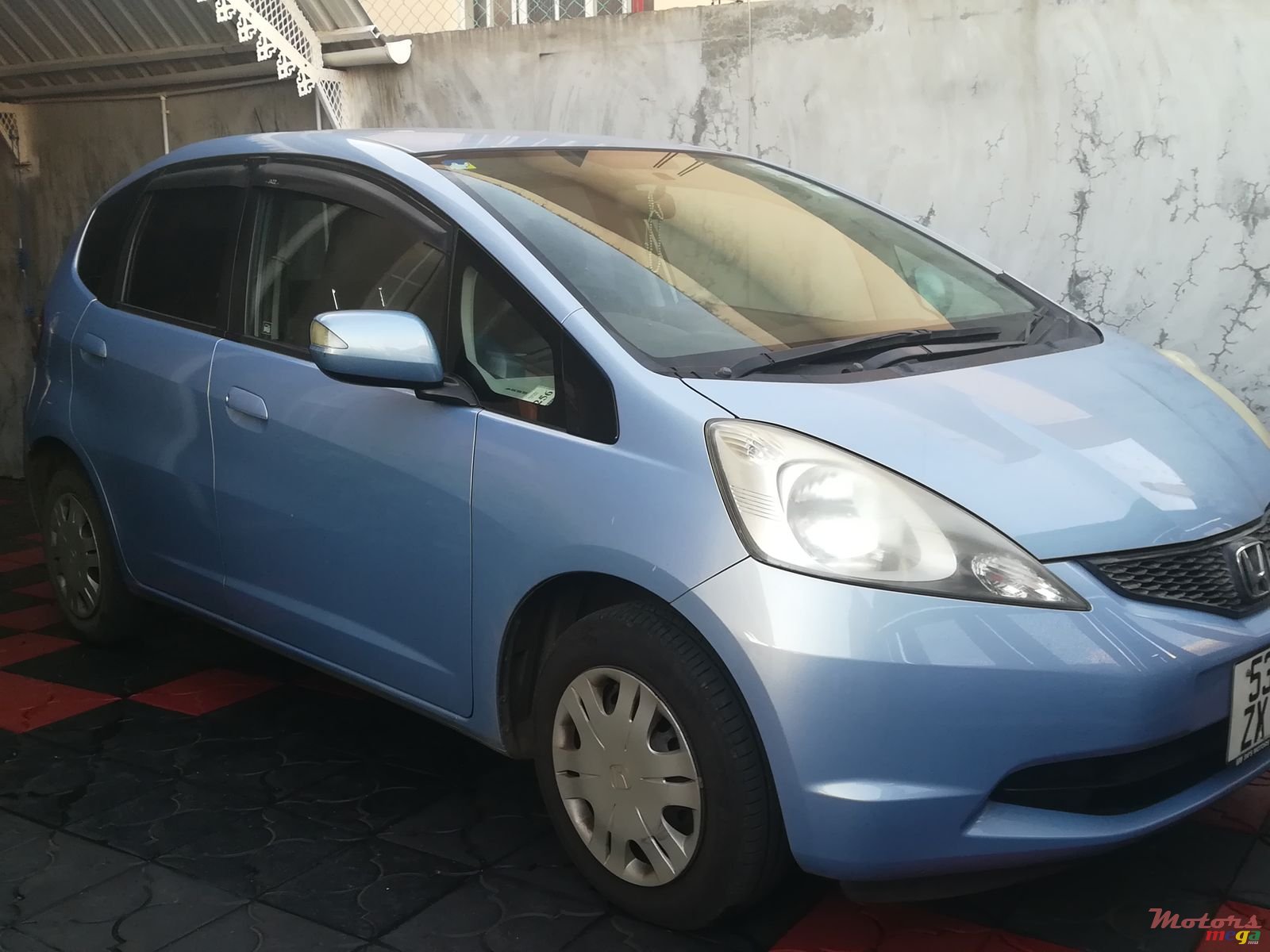 2010' Honda Fit photo #2