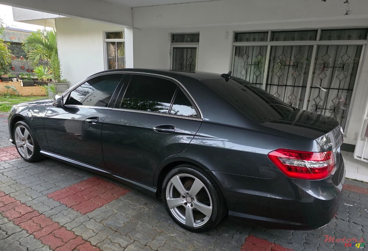 2013' Mercedes-Benz E 250 photo #4