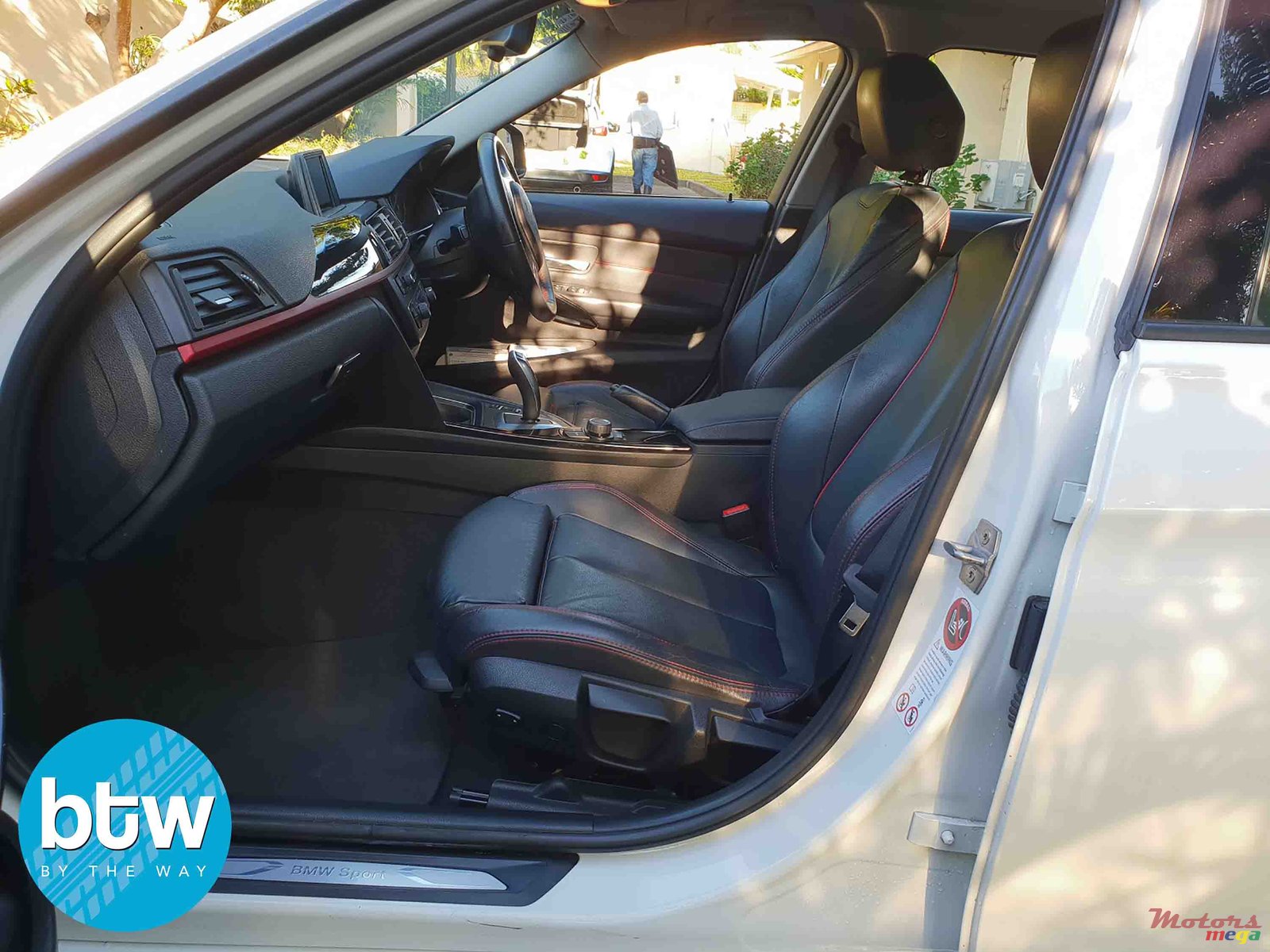 2014' BMW 316 i Sport Line - Automatic photo #3