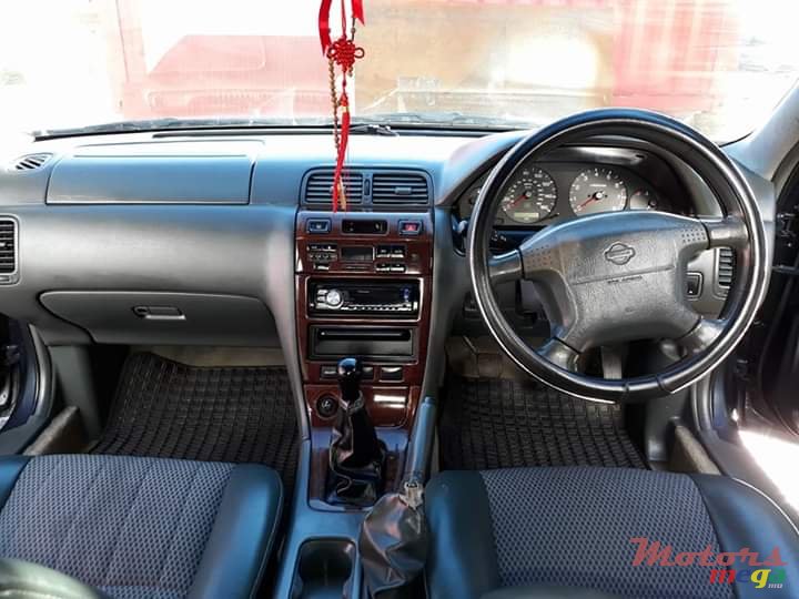 1998' Nissan Maxima V6 2000cc photo #6