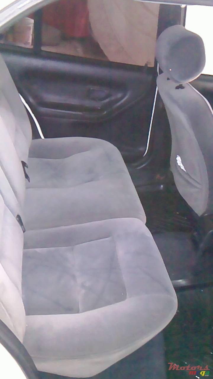 2000' Peugeot photo #7