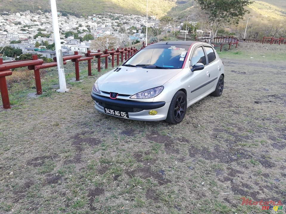 2005' Peugeot 206 photo #5