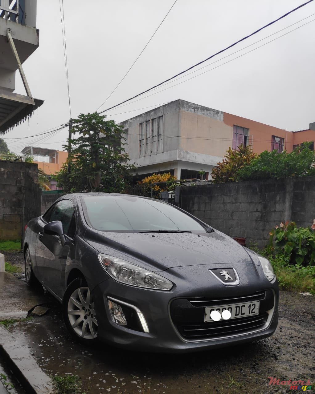 2012' Peugeot 308 Coupe Cabriolet photo #6