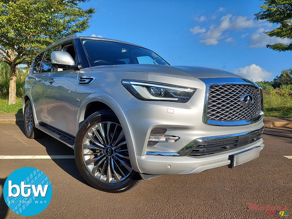 2020' Infiniti QX80 photo #1