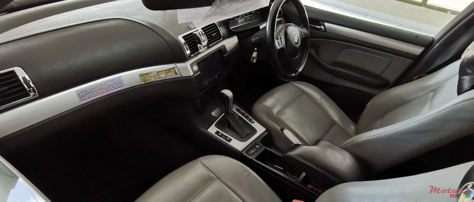 2004' BMW 318 i photo #5