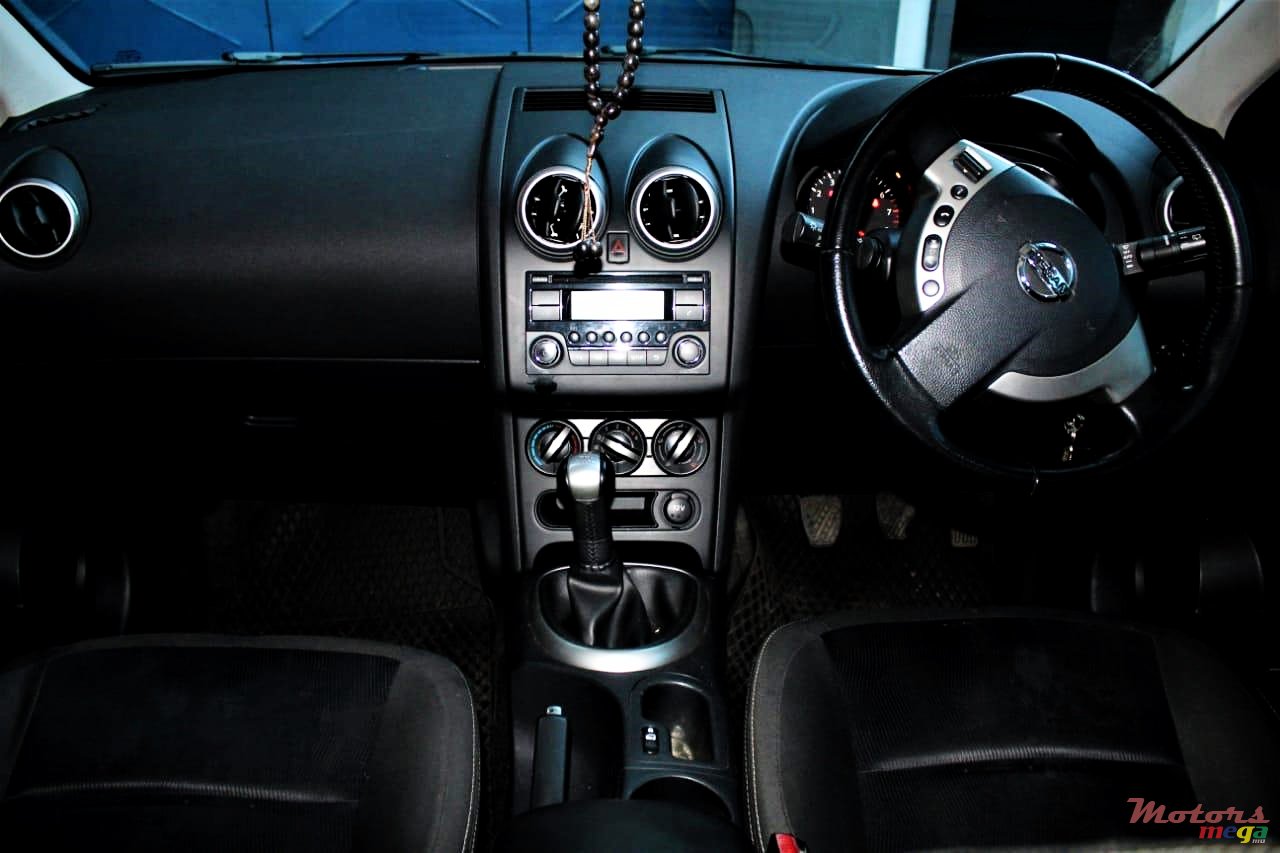 2013' Nissan Qashqai Acenta photo #4